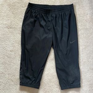 Nike capri pants